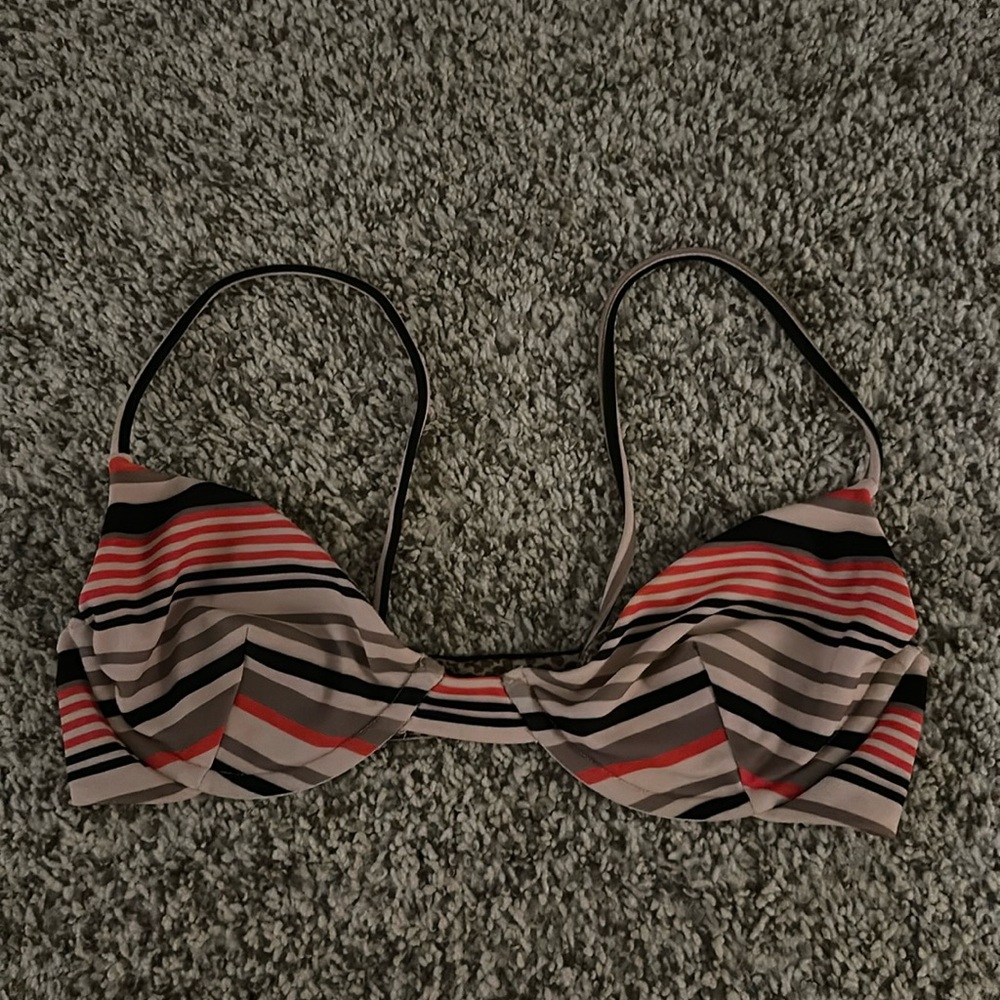 ACACIA RETRO TOP